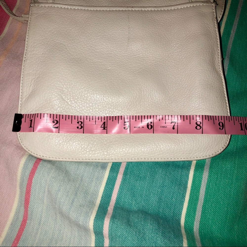Elliott Lucca leather crossbody bag - Picture 5 of 8